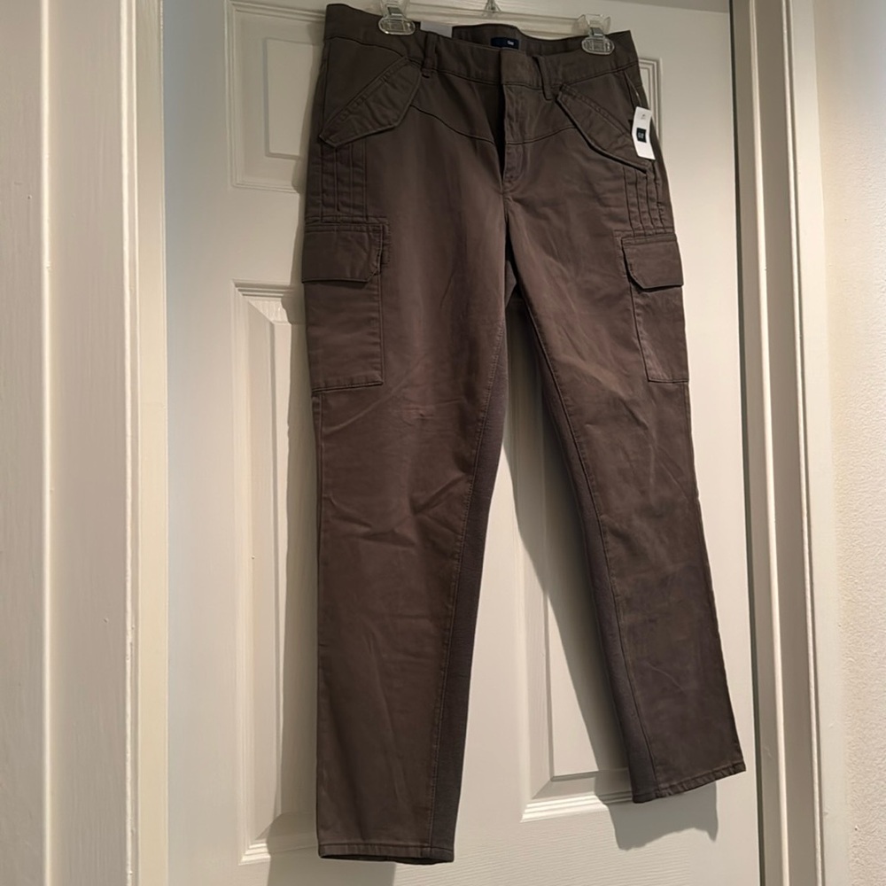Gap khaki green cargo pants size 8 cotton and spandex fabric new with tags